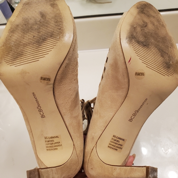 Suede lace up heels - Picture 3 of 5